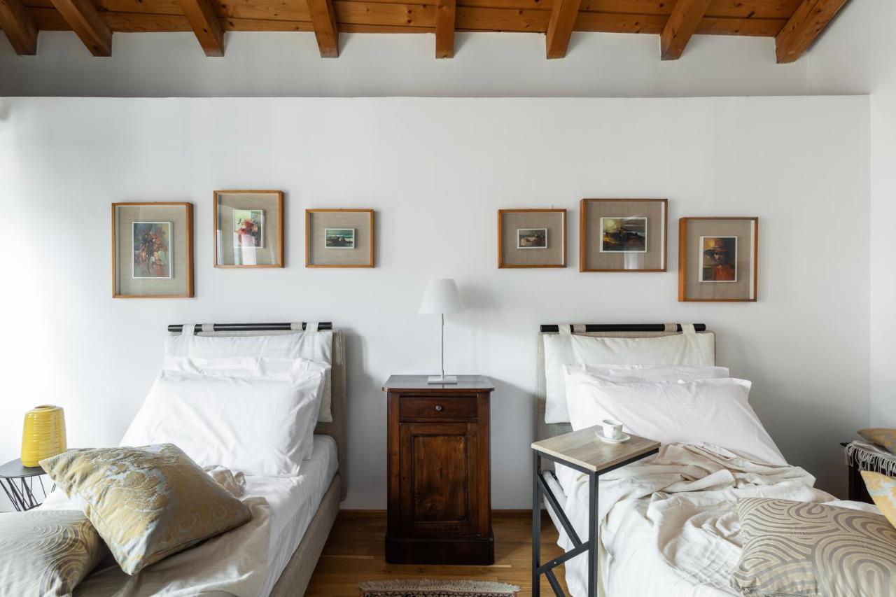 A Casa Nuccia Mansarda Como Exterior foto