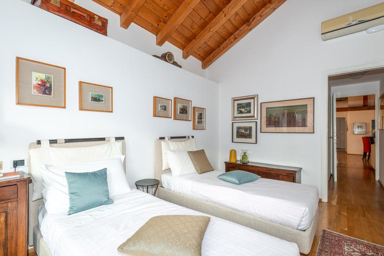 A Casa Nuccia Mansarda Como Exterior foto